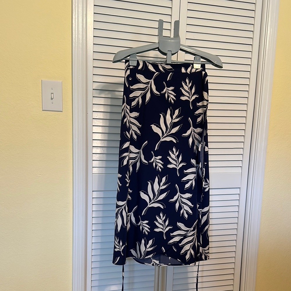 Summer & Rose Navy and White Leaf Pattern Dress